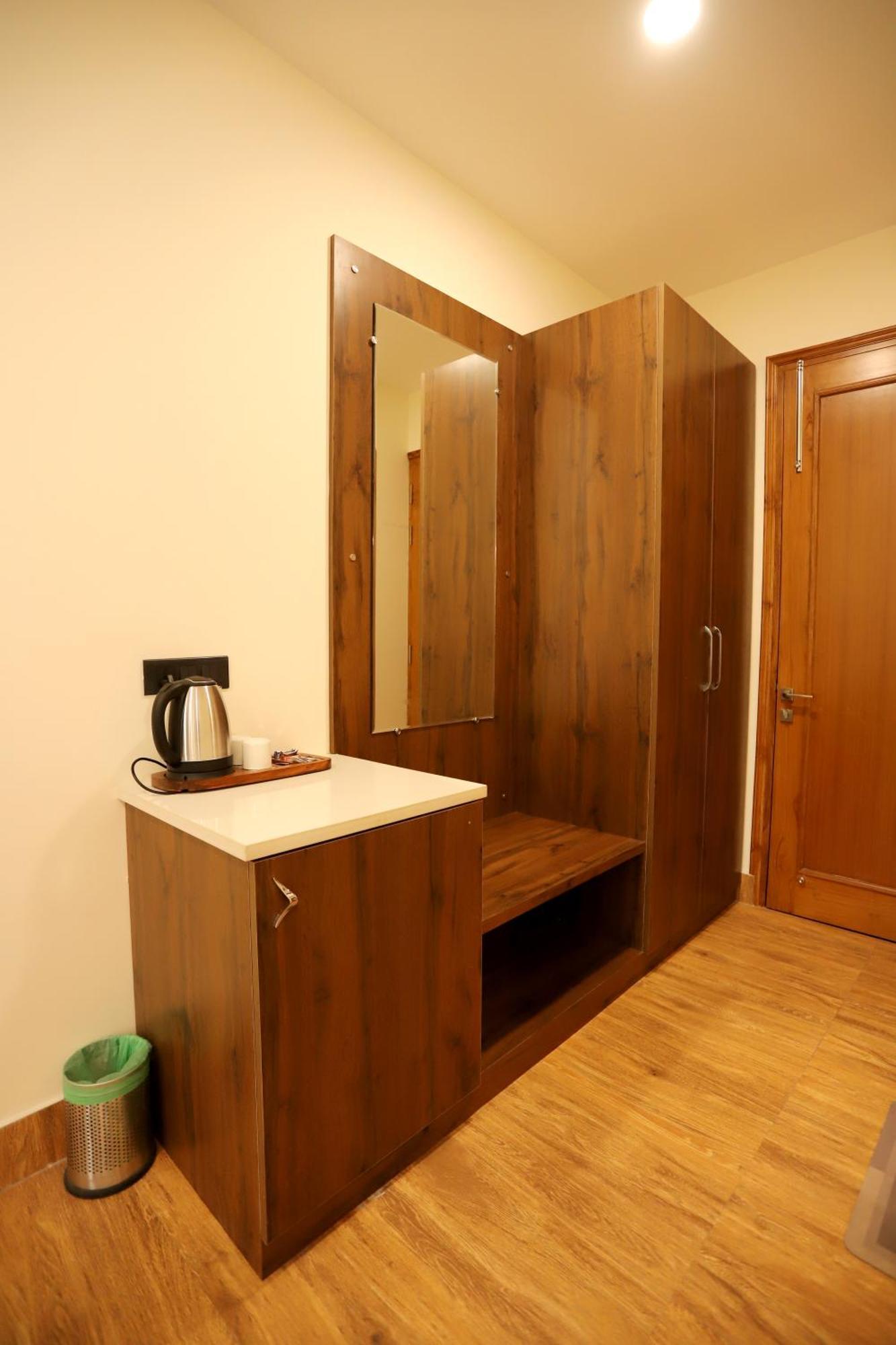 Hotel Dhingra Inn Rewāri Kültér fotó